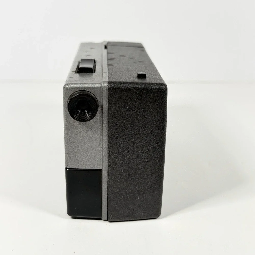 Vintage Collectible KODAK M4 Instamatic Ektanar Lens Movie Camera B3G1